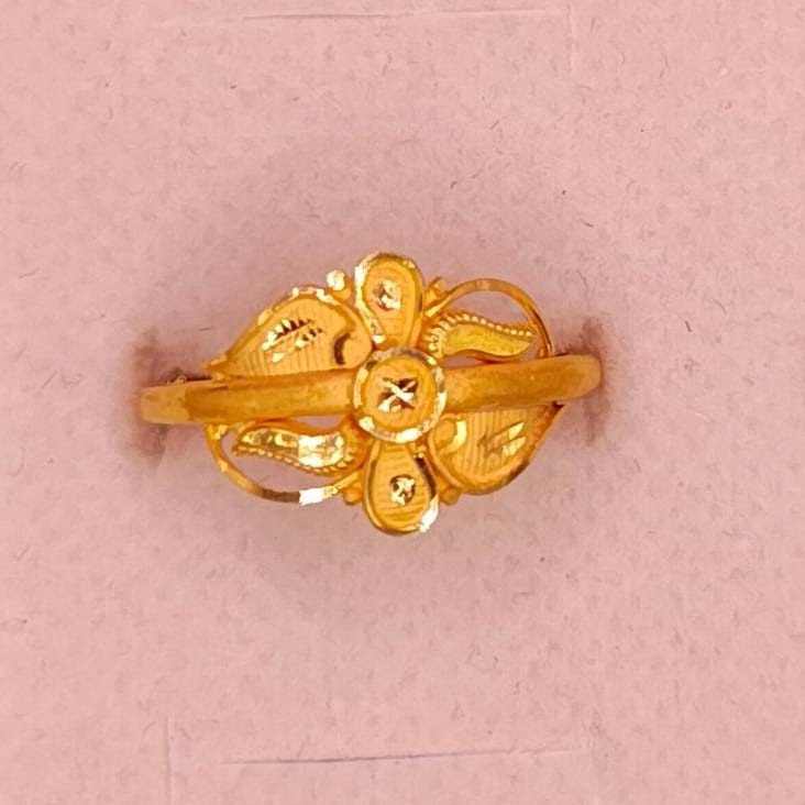 18K Gold Delicate Leaf & Floral Ring (0.91g)